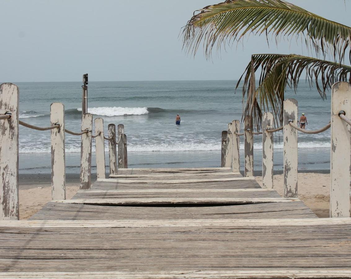 Djembe Beach Resort Kololi Exterior photo