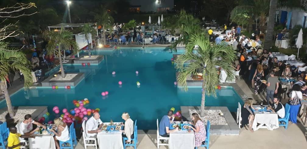 Djembe Beach Resort Kololi Exterior photo